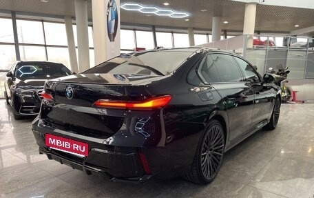 BMW 7 серия, 2023 год, 14 000 000 рублей, 16 фотография