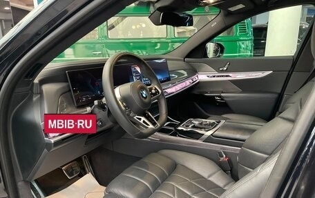 BMW 7 серия, 2023 год, 14 000 000 рублей, 20 фотография