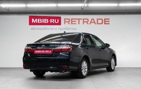 Toyota Camry, 2017 год, 2 129 000 рублей, 6 фотография
