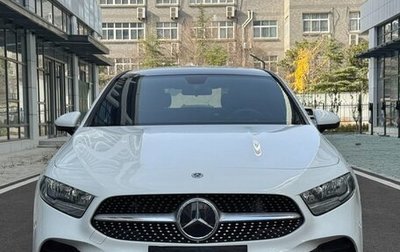 Mercedes-Benz A-Класс, 2022 год, 2 100 000 рублей, 1 фотография