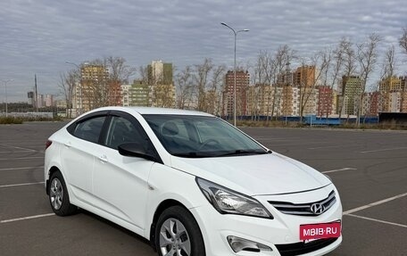 Hyundai Solaris II рестайлинг, 2016 год, 835 000 рублей, 2 фотография