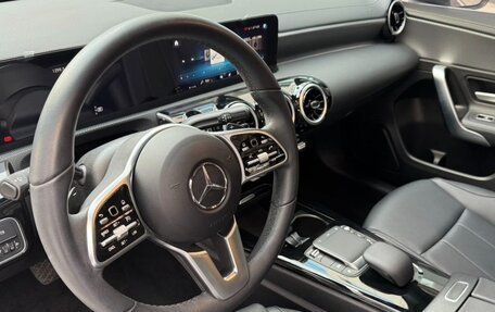 Mercedes-Benz A-Класс, 2022 год, 2 100 000 рублей, 7 фотография