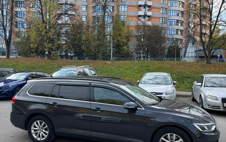 Volkswagen Passat B8 рестайлинг, 2018 год, 1 800 000 рублей, 7 фотография