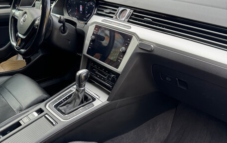 Volkswagen Passat B8 рестайлинг, 2018 год, 1 800 000 рублей, 13 фотография