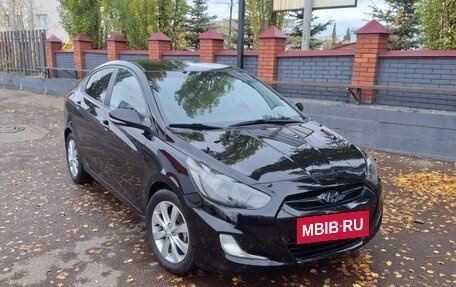 Hyundai Solaris II рестайлинг, 2014 год, 600 000 рублей, 2 фотография