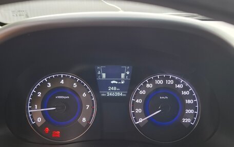 Hyundai Solaris II рестайлинг, 2014 год, 600 000 рублей, 12 фотография