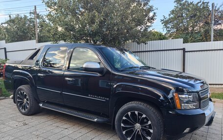 Chevrolet Avalanche II, 2008 год, 2 299 999 рублей, 3 фотография