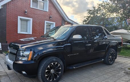 Chevrolet Avalanche II, 2008 год, 2 299 999 рублей, 2 фотография