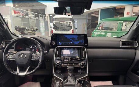 Lexus LX, 2022 год, 13 900 000 рублей, 11 фотография