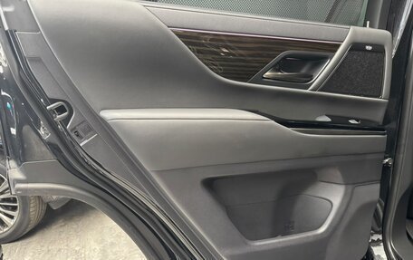 Lexus LX, 2022 год, 13 900 000 рублей, 35 фотография