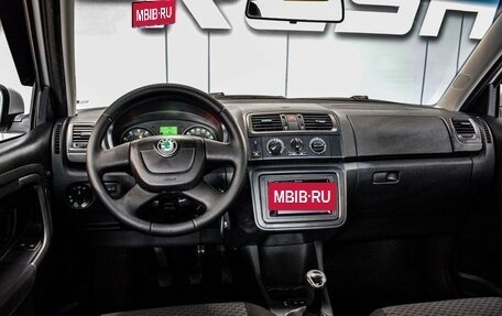 Skoda Fabia II, 2012 год, 590 000 рублей, 5 фотография