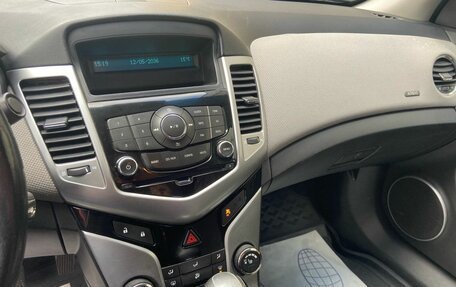 Chevrolet Cruze II, 2012 год, 600 000 рублей, 7 фотография