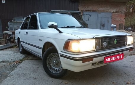 Toyota Crown, 1989 год, 450 000 рублей, 1 фотография