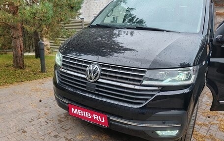 Volkswagen Multivan T6 рестайлинг, 2022 год, 8 000 000 рублей, 1 фотография