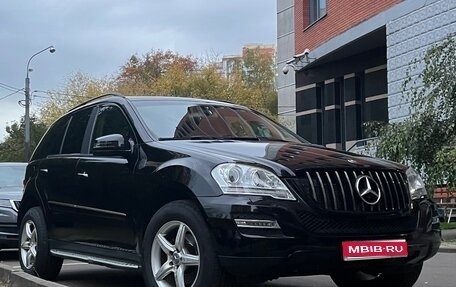 Mercedes-Benz M-Класс, 2005 год, 1 540 000 рублей, 1 фотография