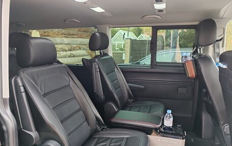 Volkswagen Multivan T6 рестайлинг, 2022 год, 8 000 000 рублей, 13 фотография