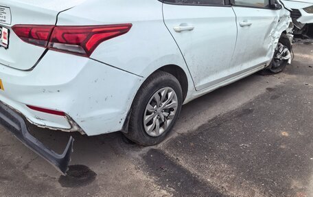 Hyundai Solaris II рестайлинг, 2017 год, 380 000 рублей, 9 фотография