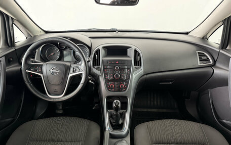 Opel Astra J, 2013 год, 700 000 рублей, 11 фотография