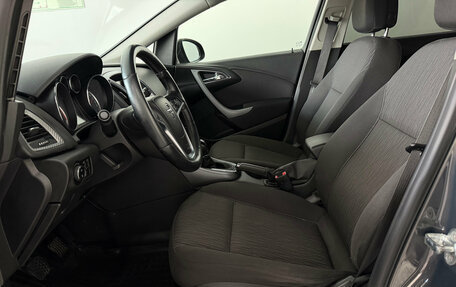 Opel Astra J, 2013 год, 700 000 рублей, 9 фотография