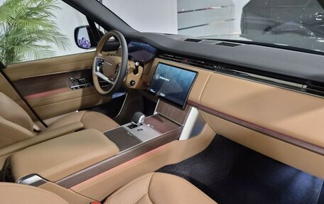 Land Rover Range Rover IV рестайлинг, 2025 год, 22 900 000 рублей, 15 фотография