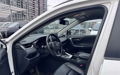 Toyota RAV4, 2019 год, 2 899 000 рублей, 4 фотография