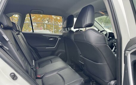 Toyota RAV4, 2019 год, 2 899 000 рублей, 7 фотография