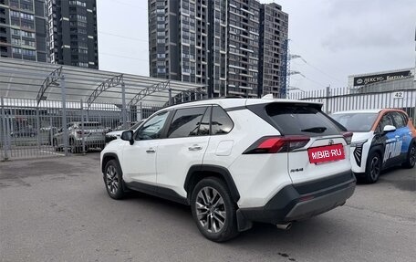 Toyota RAV4, 2019 год, 2 899 000 рублей, 6 фотография