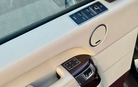 Land Rover Range Rover IV рестайлинг, 2016 год, 8 000 000 рублей, 27 фотография