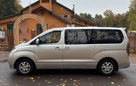 Hyundai Grand Starex Grand Starex I рестайлинг 2, 2010 год, 895 000 рублей, 4 фотография