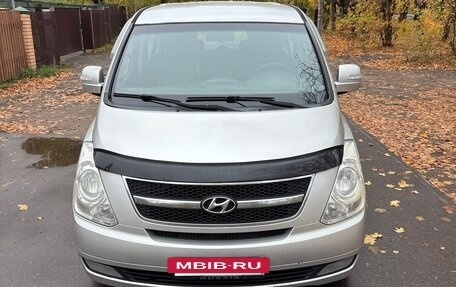 Hyundai Grand Starex Grand Starex I рестайлинг 2, 2010 год, 895 000 рублей, 2 фотография