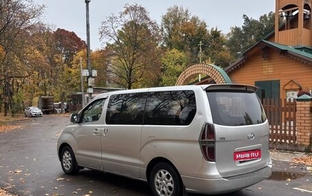 Hyundai Grand Starex Grand Starex I рестайлинг 2, 2010 год, 895 000 рублей, 5 фотография