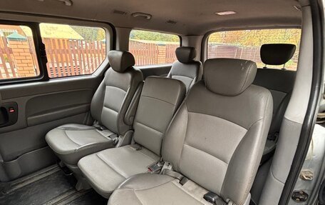 Hyundai Grand Starex Grand Starex I рестайлинг 2, 2010 год, 895 000 рублей, 10 фотография
