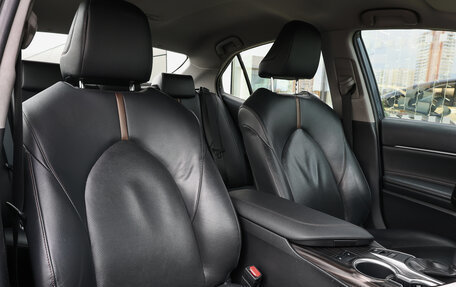 Toyota Camry, 2018 год, 1 598 000 рублей, 11 фотография