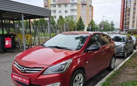 Hyundai Solaris II рестайлинг, 2015 год, 780 000 рублей, 1 фотография
