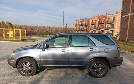 Lexus RX IV рестайлинг, 2001 год, 850 000 рублей, 3 фотография