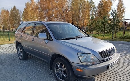Lexus RX IV рестайлинг, 2001 год, 850 000 рублей, 8 фотография