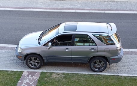 Lexus RX IV рестайлинг, 2001 год, 850 000 рублей, 10 фотография