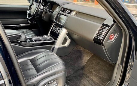Land Rover Range Rover IV рестайлинг, 2015 год, 3 750 000 рублей, 16 фотография