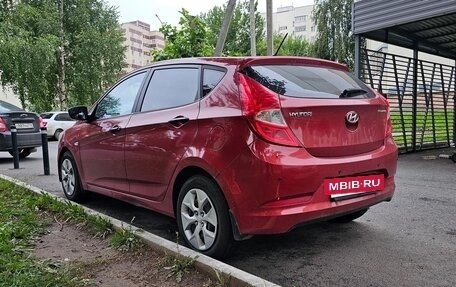 Hyundai Solaris II рестайлинг, 2015 год, 780 000 рублей, 4 фотография