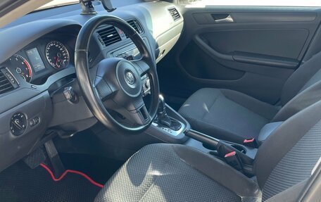 Volkswagen Jetta VI, 2014 год, 810 000 рублей, 7 фотография