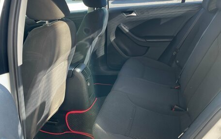 Volkswagen Jetta VI, 2014 год, 810 000 рублей, 12 фотография