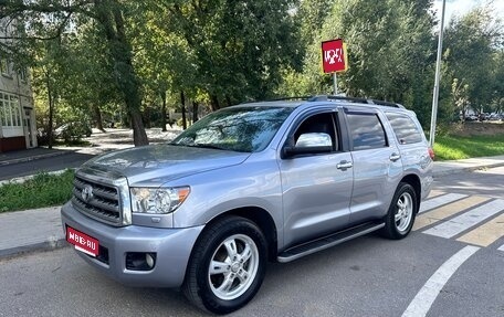 Toyota Sequoia II рестайлинг, 2009 год, 3 200 000 рублей, 1 фотография