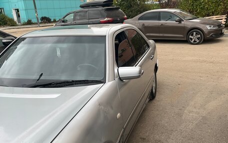 Mercedes-Benz E-Класс, 1998 год, 320 000 рублей, 2 фотография