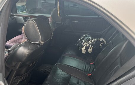 Mercedes-Benz E-Класс, 1998 год, 320 000 рублей, 7 фотография