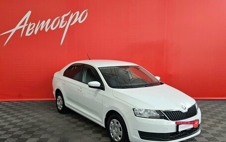 Skoda Rapid I, 2018 год, 1 199 000 рублей, 7 фотография