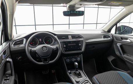 Volkswagen Tiguan II, 2019 год, 2 329 000 рублей, 9 фотография