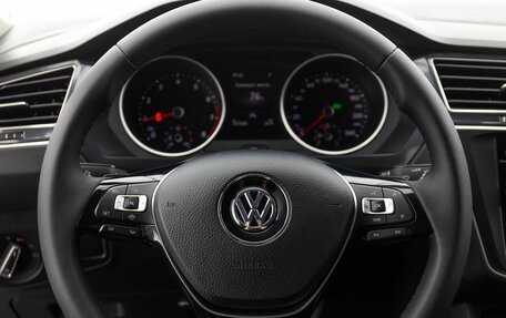 Volkswagen Tiguan II, 2019 год, 2 329 000 рублей, 13 фотография