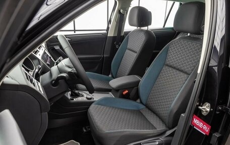 Volkswagen Tiguan II, 2019 год, 2 329 000 рублей, 7 фотография