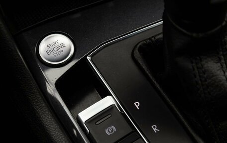 Volkswagen Tiguan II, 2019 год, 2 329 000 рублей, 21 фотография