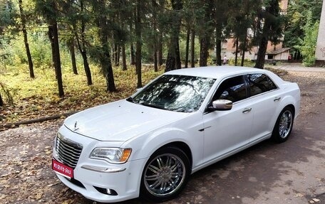 Chrysler 300C II, 2012 год, 1 800 000 рублей, 1 фотография